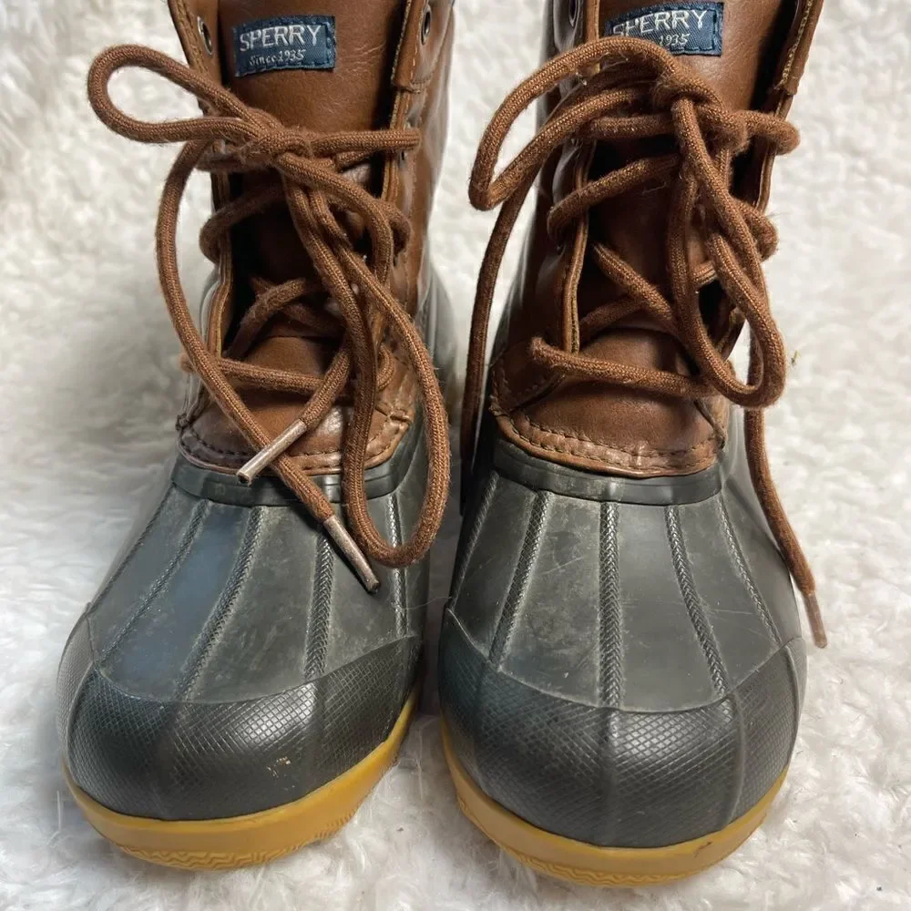 Kids Sperry two tone Duck lace up boots Brown faux leather and black rubber SZ2M